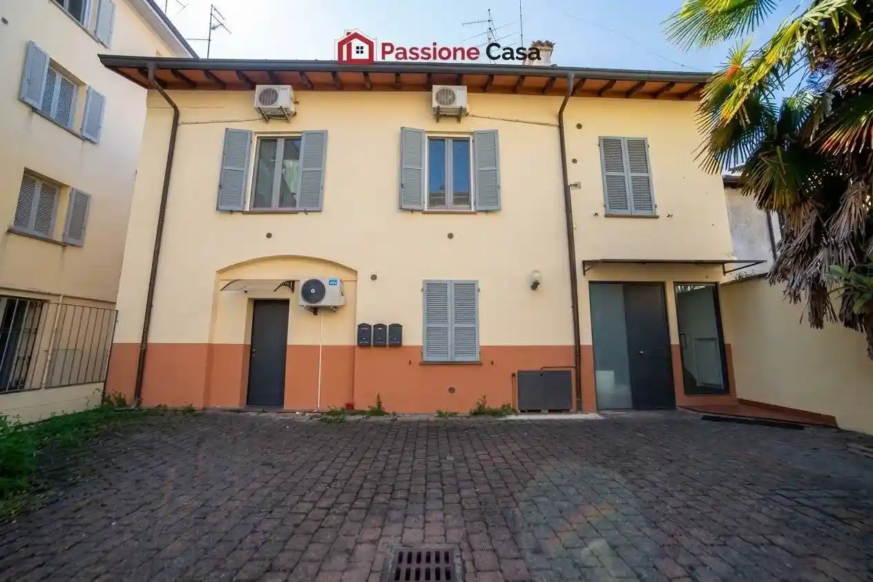Casa indipendente in vendita a Parma