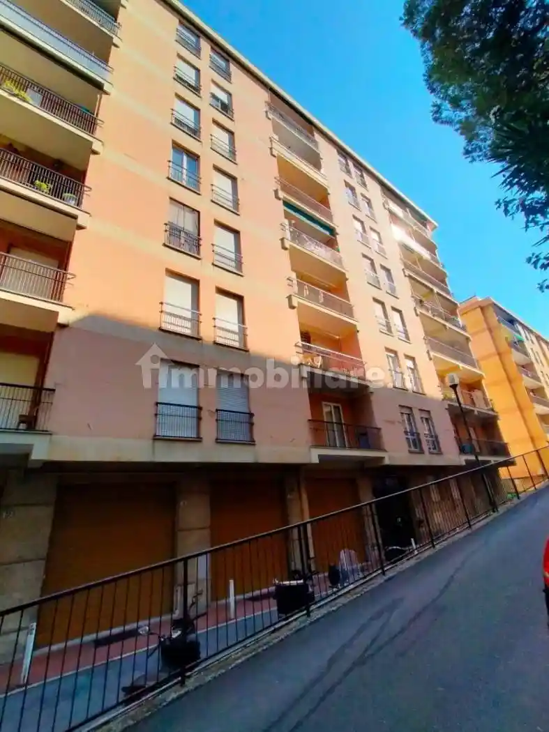 Appartamento in vendita a Genova