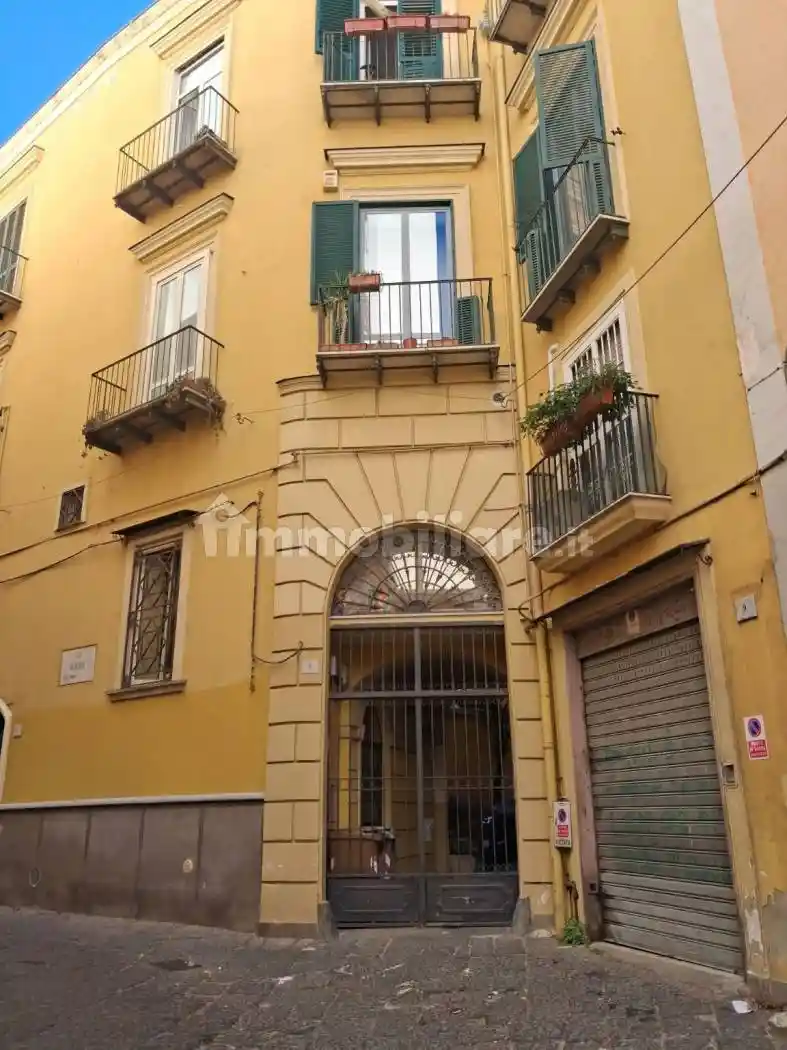 Appartamento in affitto a Napoli