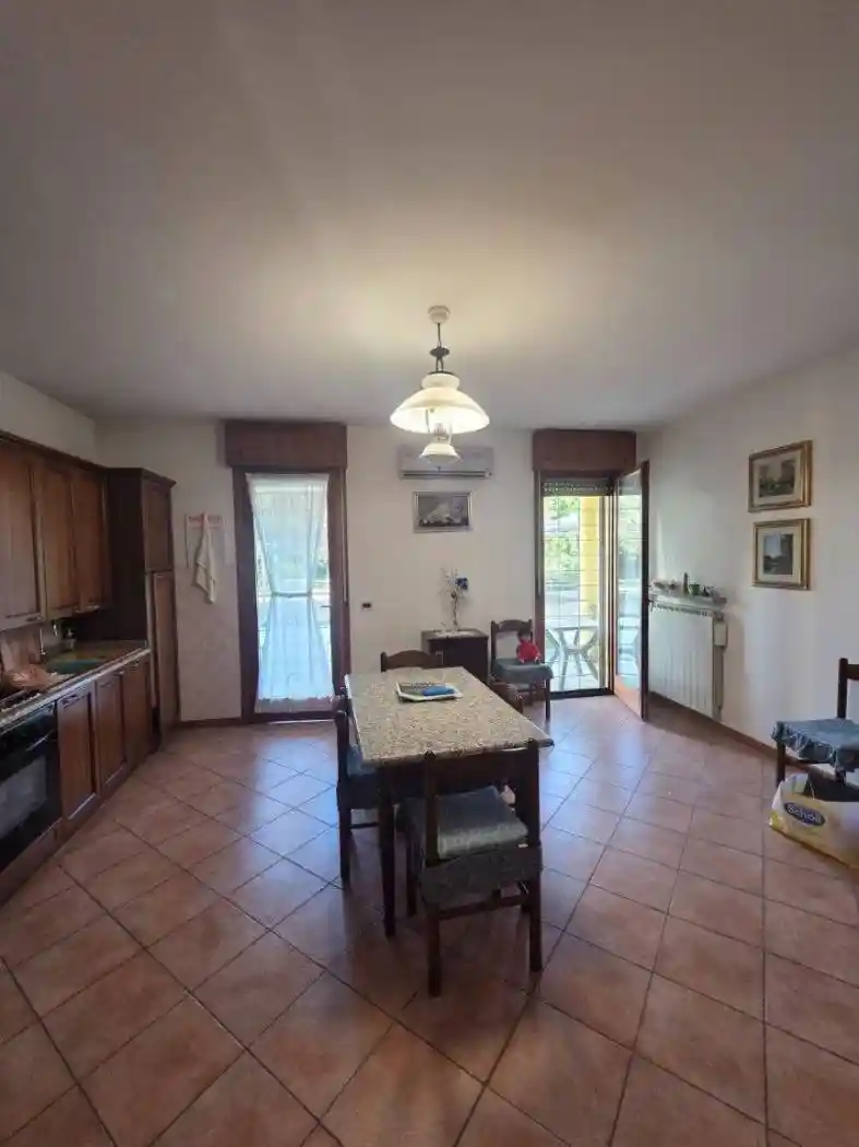 Appartamento in vendita a Castelvetro Piacentino