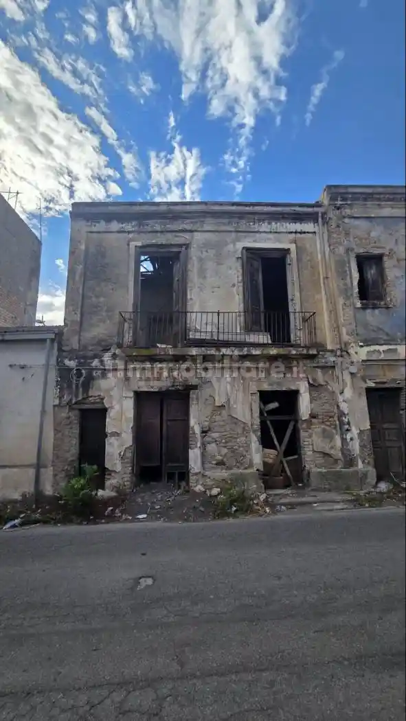 Palazzo - Edificio in vendita a Reggio Calabria