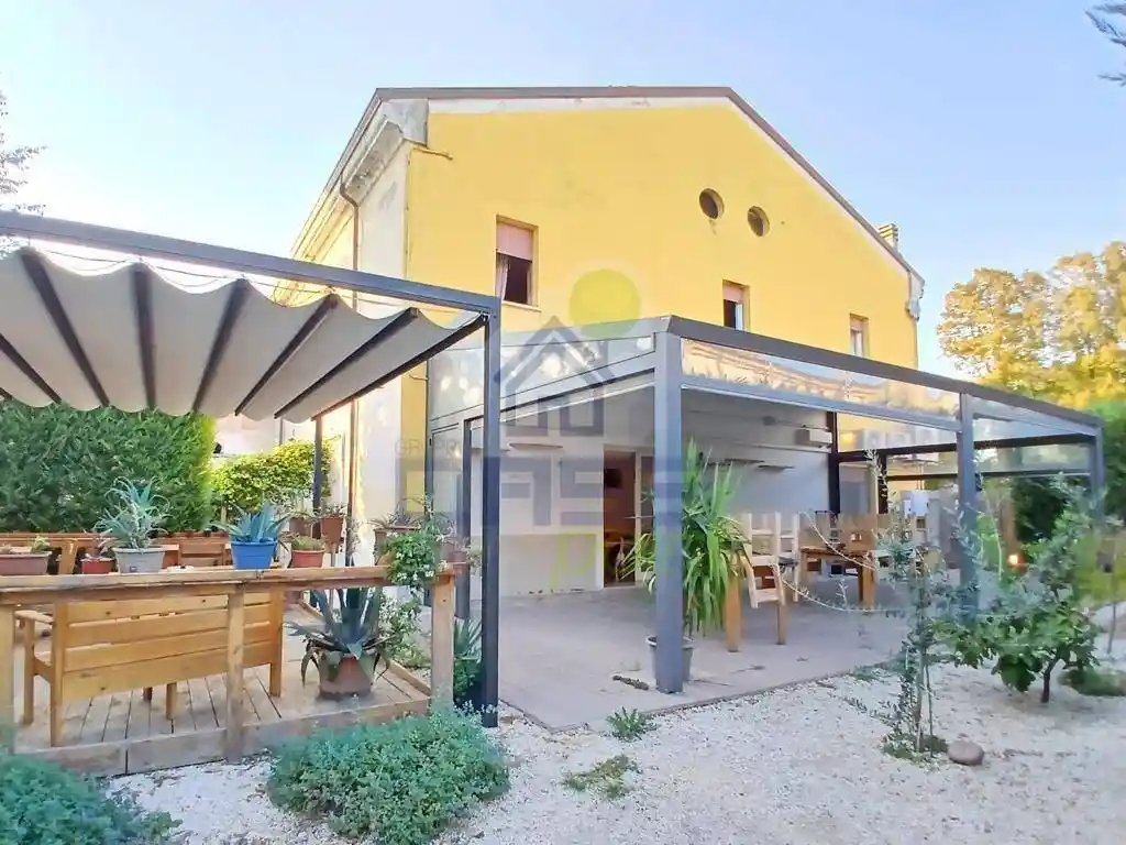 Casa indipendente in vendita a Castellucchio