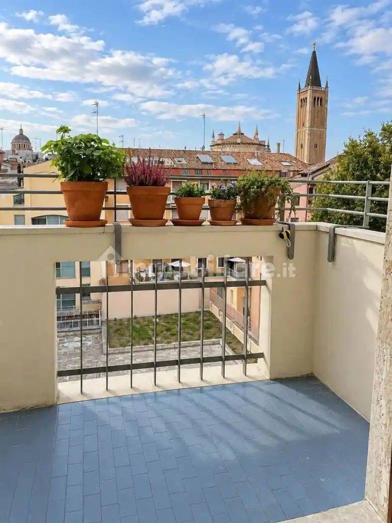 Appartamento in vendita a Parma