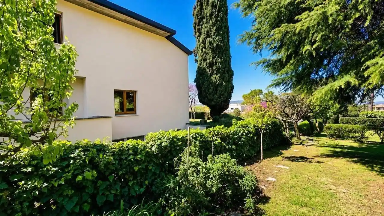 Villa in vendita a Foligno