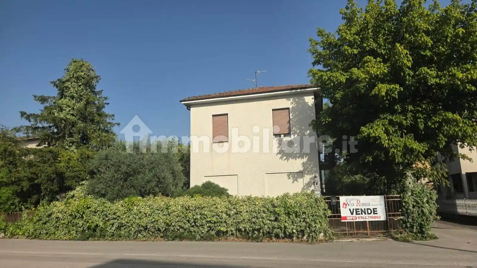 Casa indipendente in vendita a Foligno