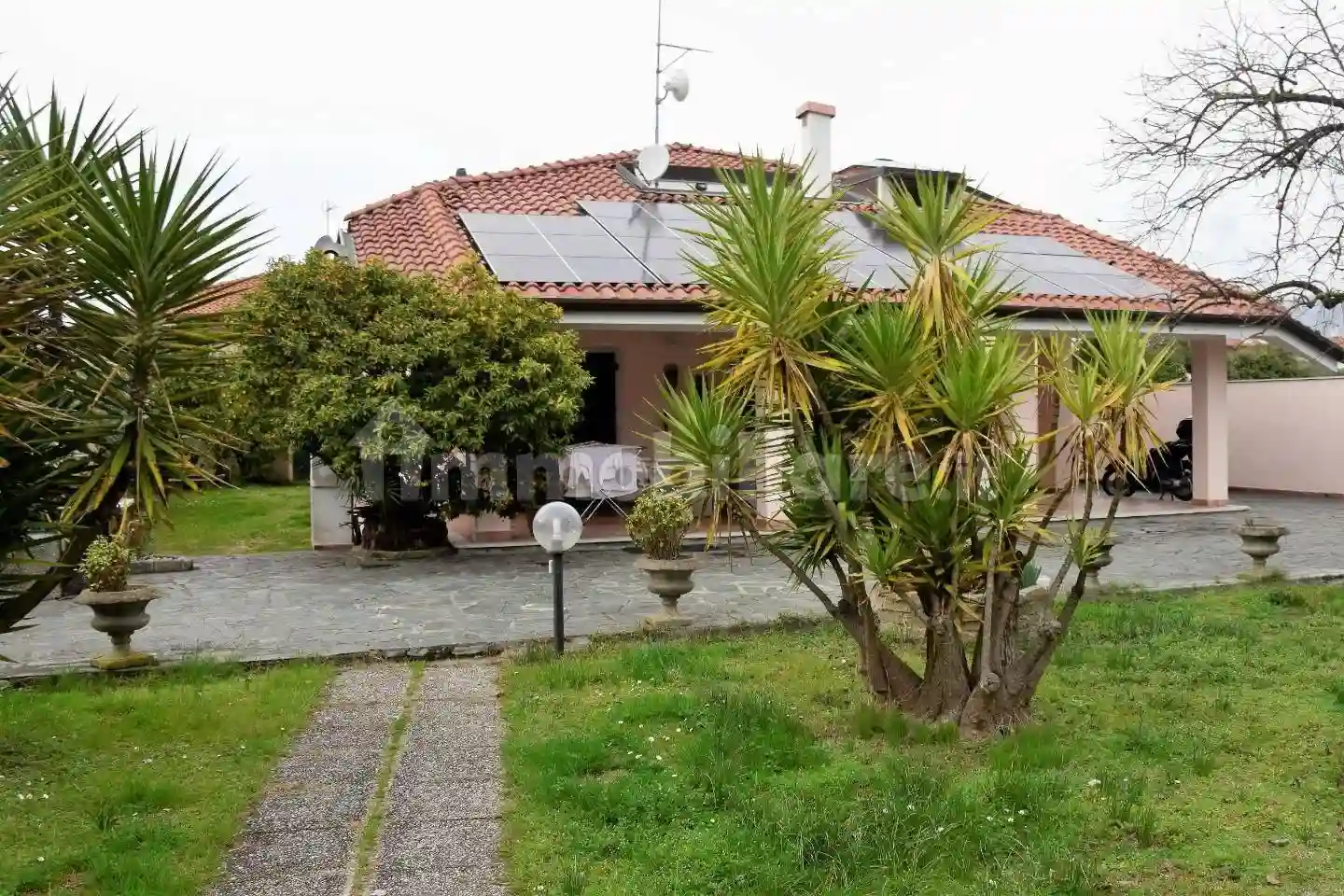 Villa - foto 2
