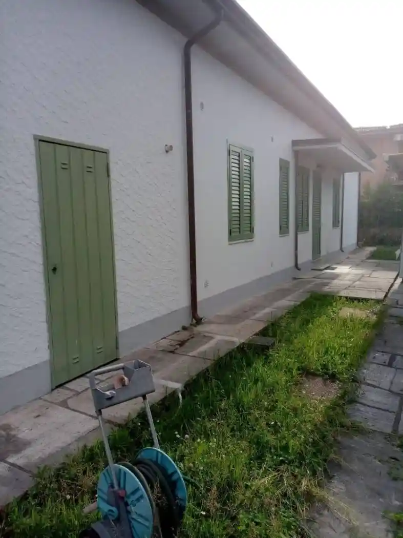 Casa indipendente in vendita a Carrara
