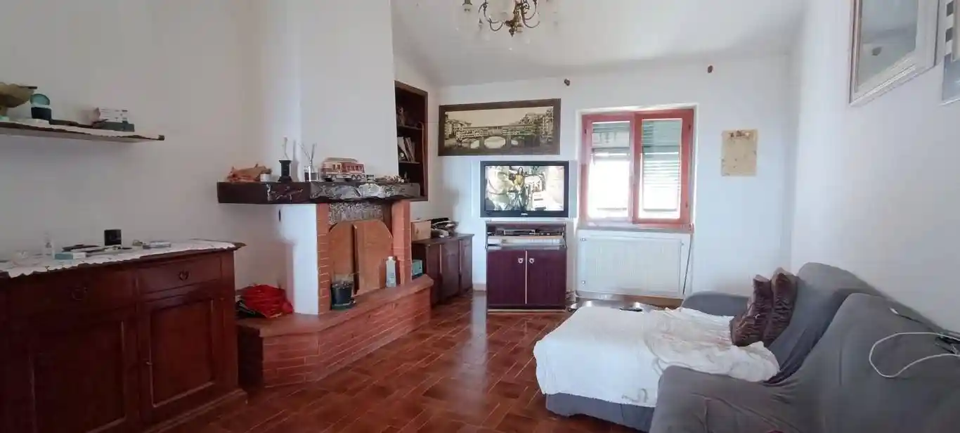 Appartamento in vendita a Luni