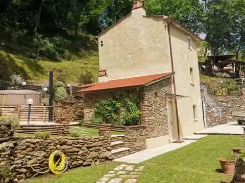 Rustico - Casale in affitto a Seravezza