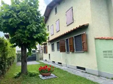 Villa in vendita a Forte dei Marmi