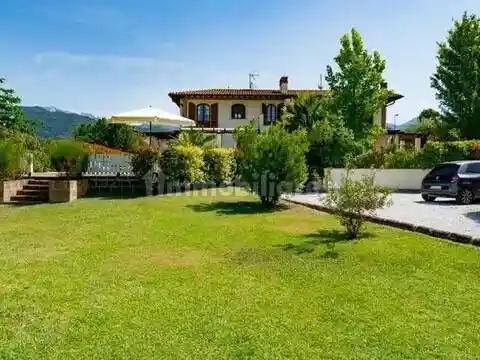 Villa in affitto a Seravezza