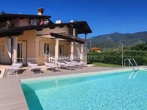 Villa in affitto a Seravezza