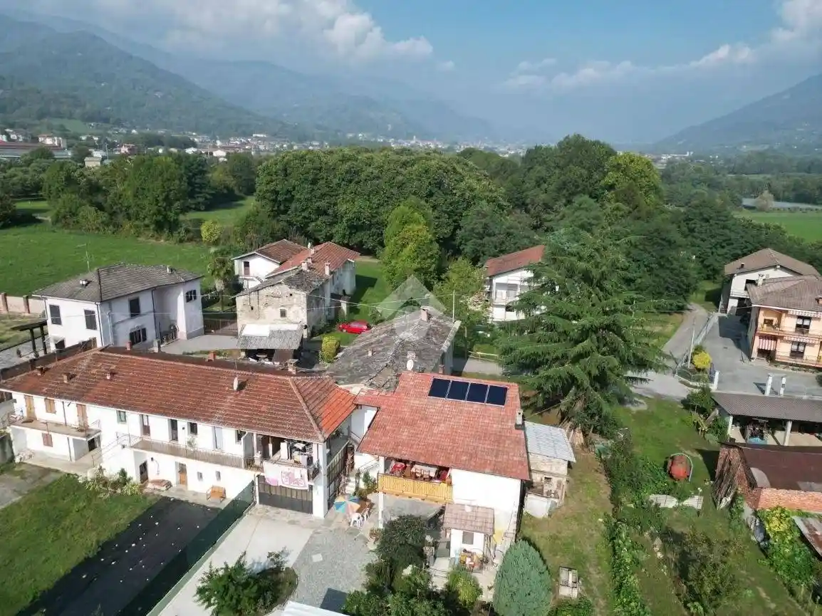 Casa indipendente in vendita a Gambasca