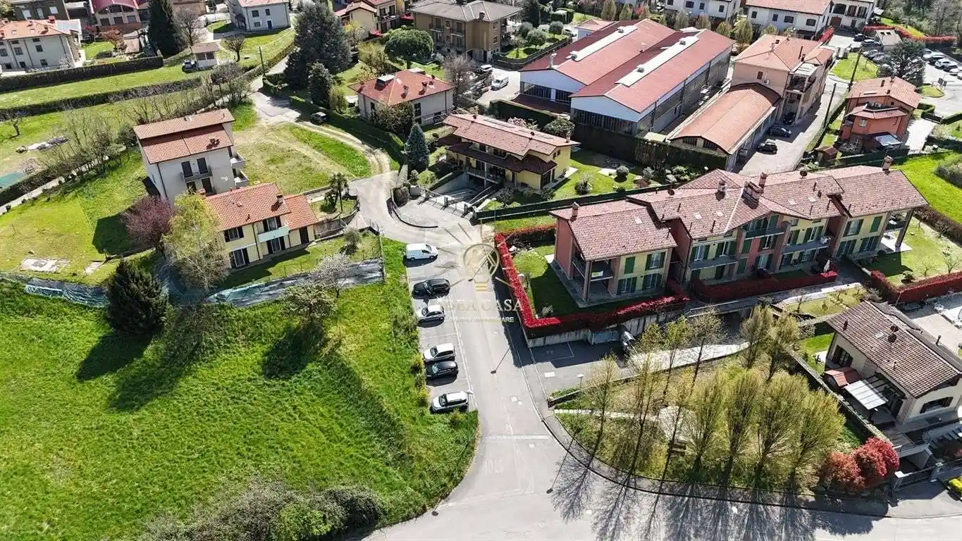 Appartamento in vendita a Cassago Brianza