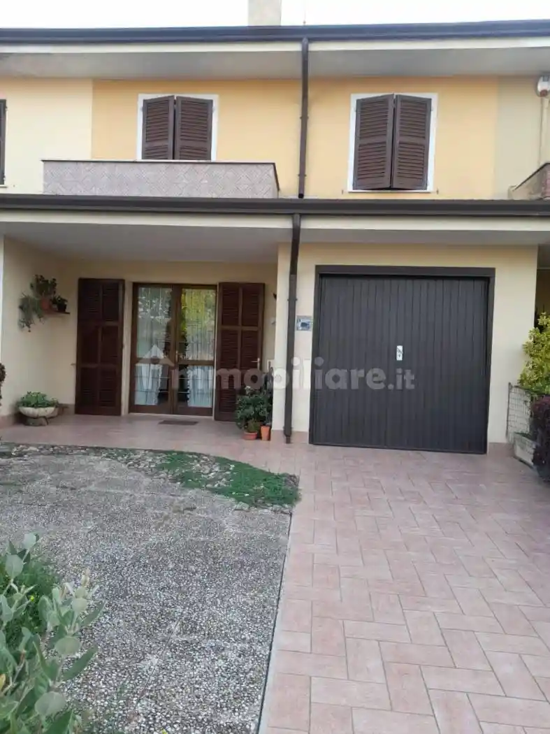 Villetta a schiera in vendita a Curtatone