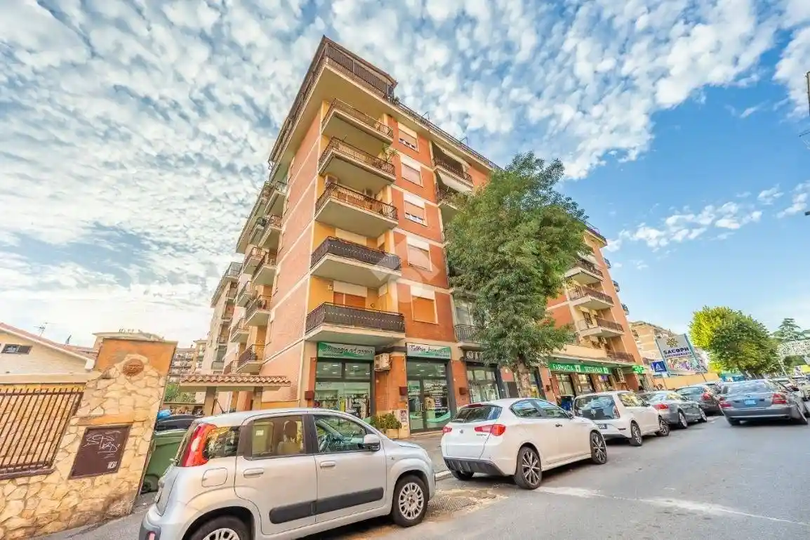Appartamento in vendita a Guidonia Montecelio