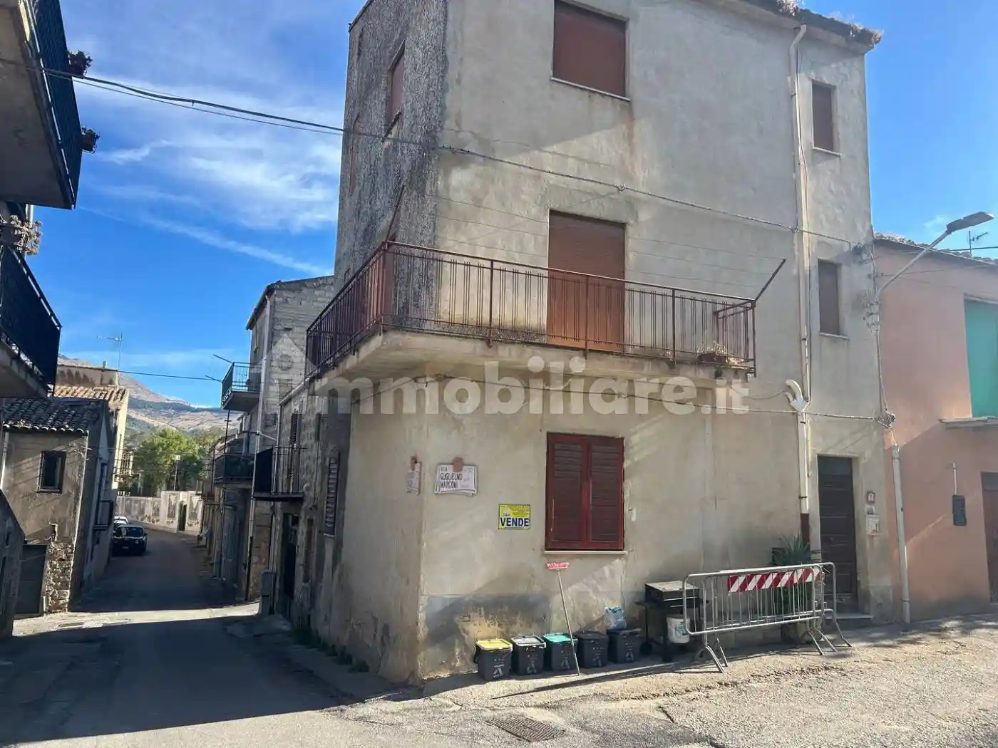 Casa indipendente in vendita a Castellana Sicula