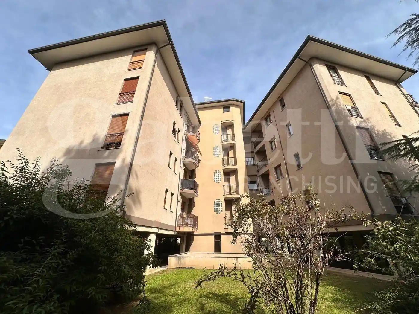 Appartamento in vendita a Varedo