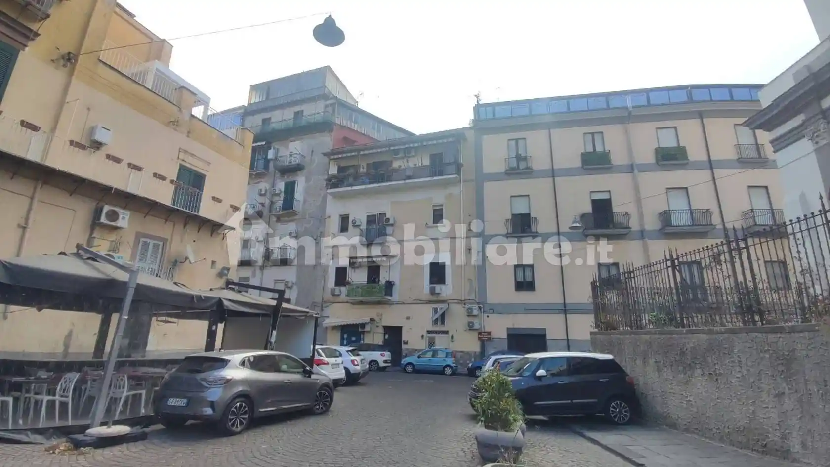 Appartamento in vendita a Napoli