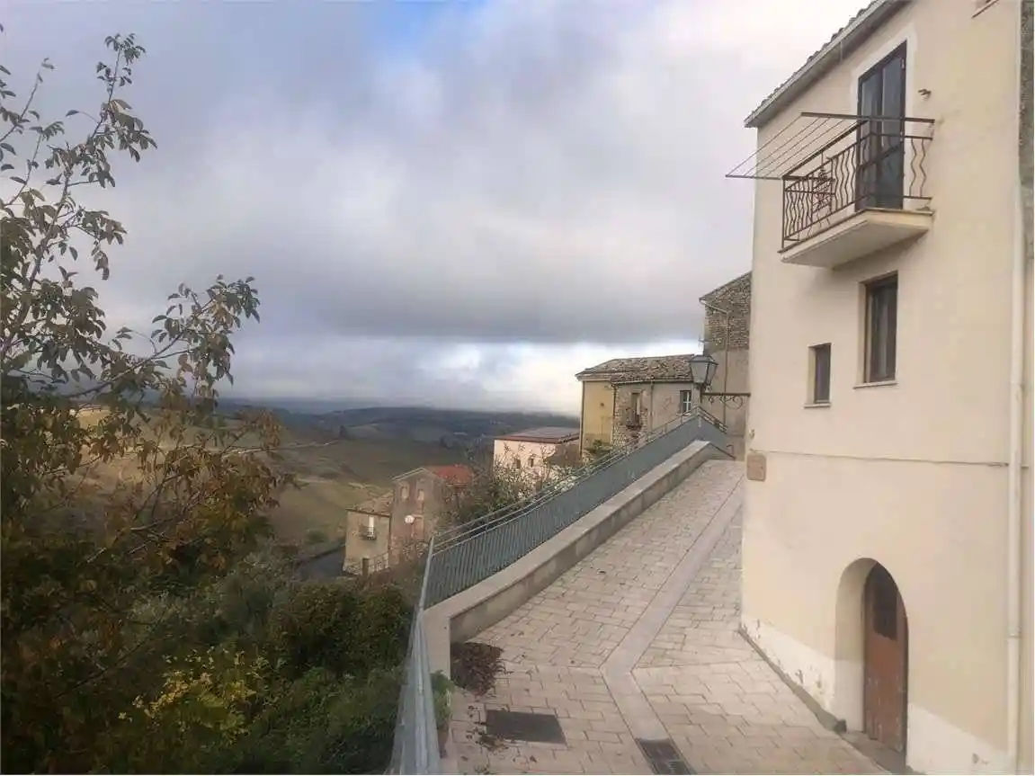 Casa indipendente in vendita a Acquaviva Collecroce