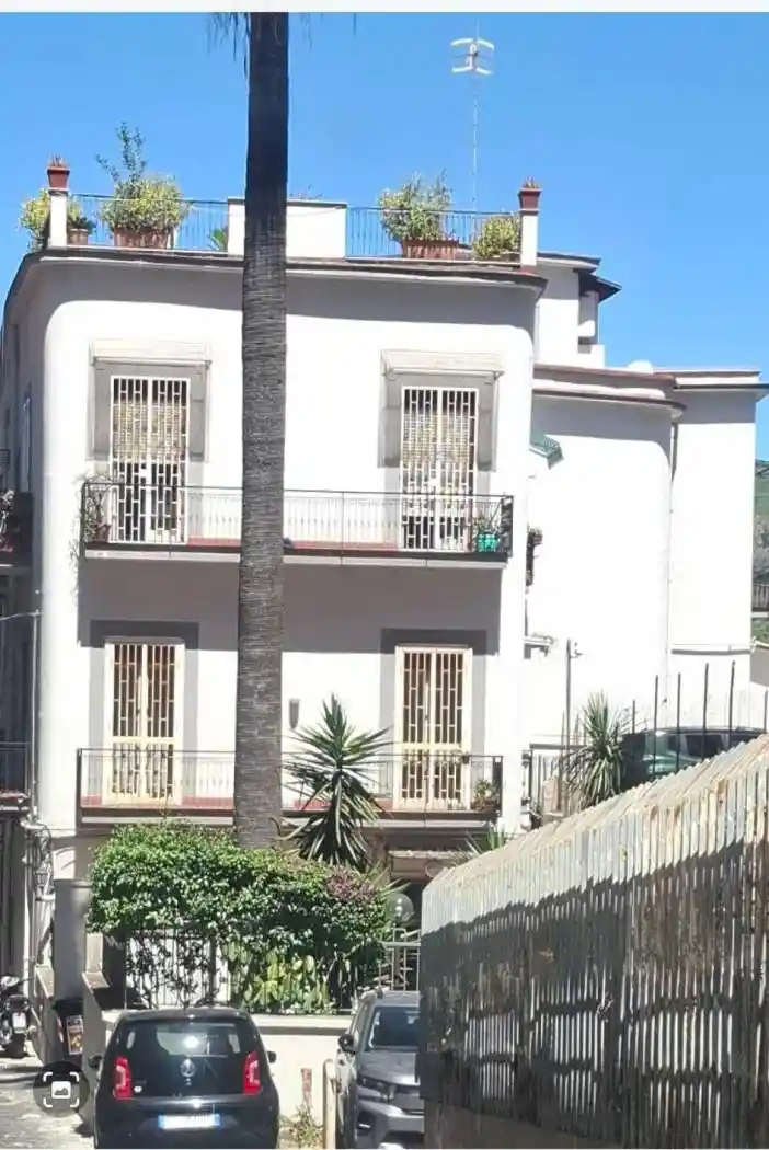Appartamento in vendita a Napoli