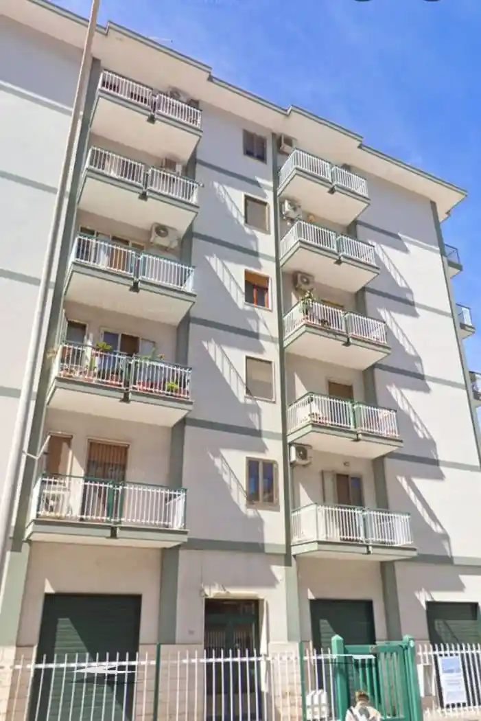 Appartamento in affitto a Taranto