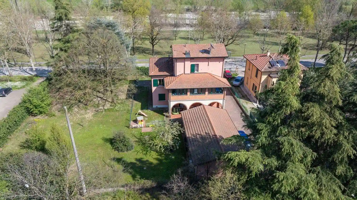 Villa - foto 2