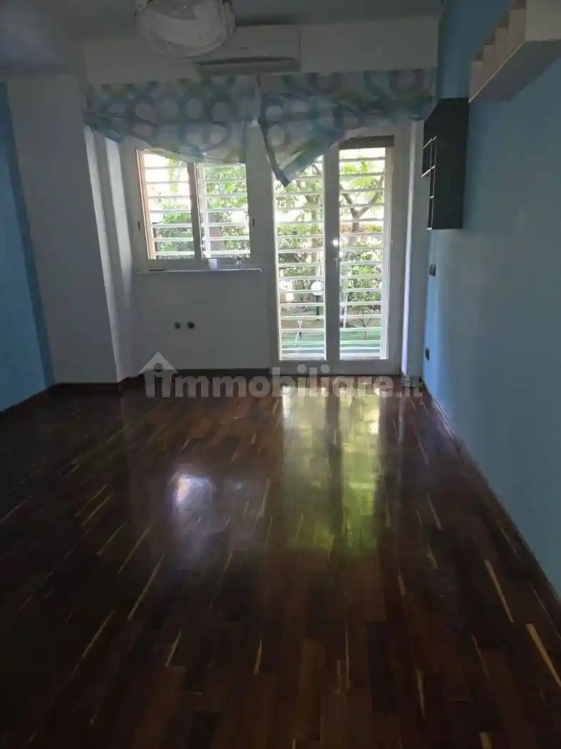 Appartamento in affitto a Napoli