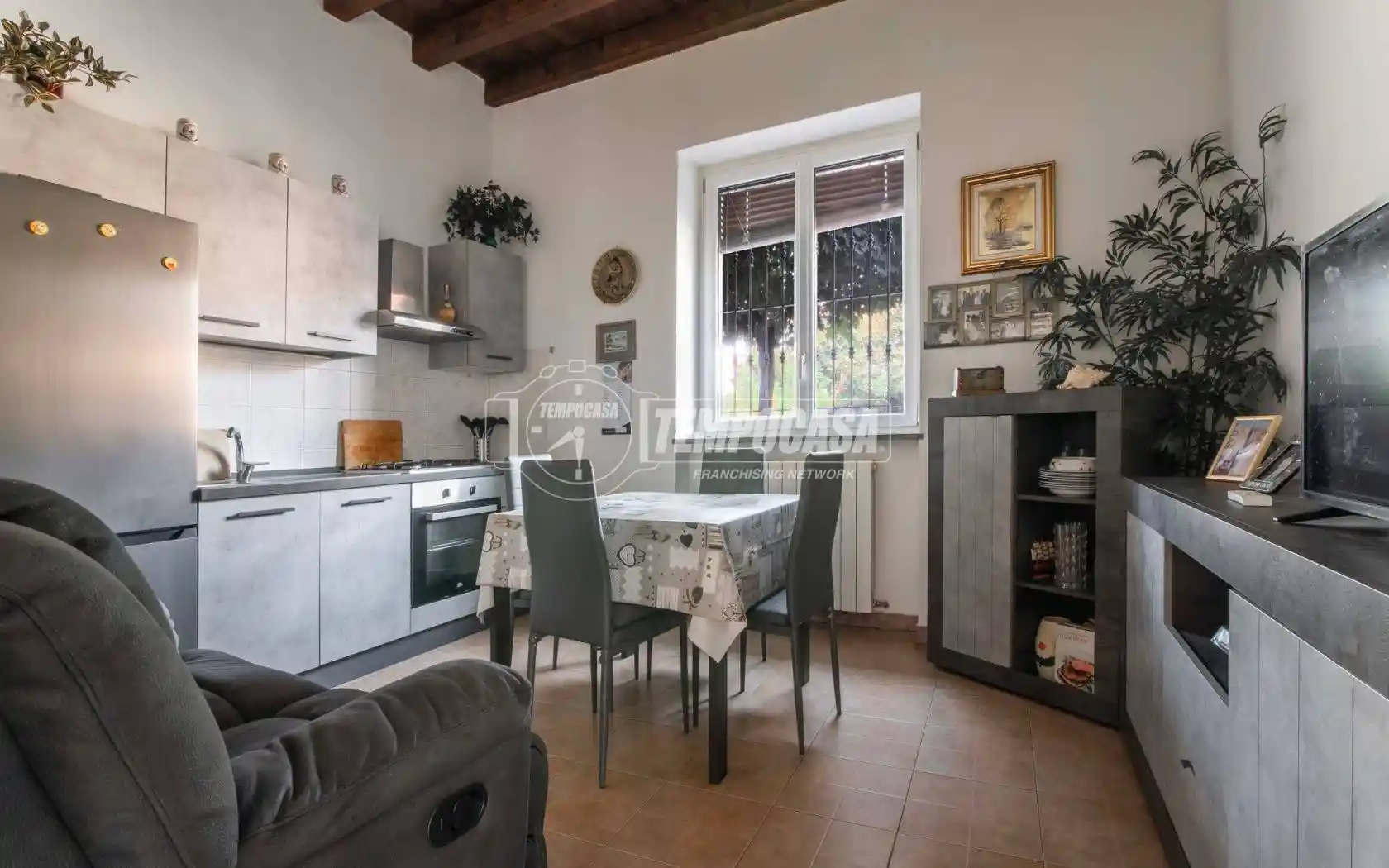 Appartamento in vendita a Gorla Minore