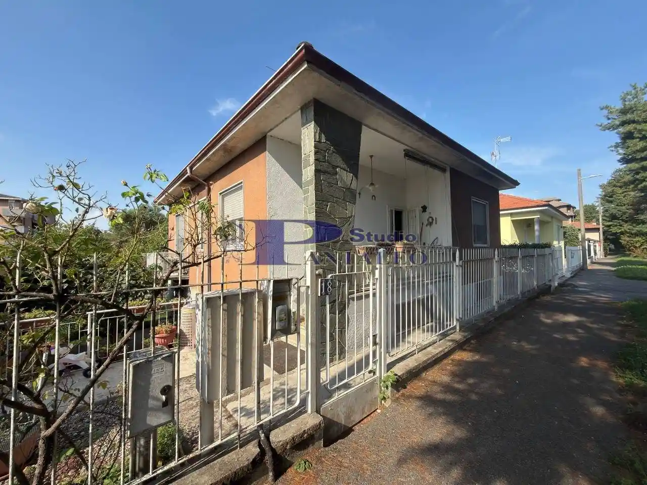 Villa in vendita a Abbiategrasso