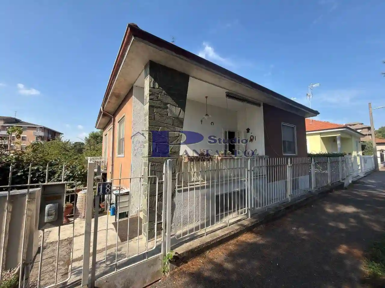 Villa - foto 2