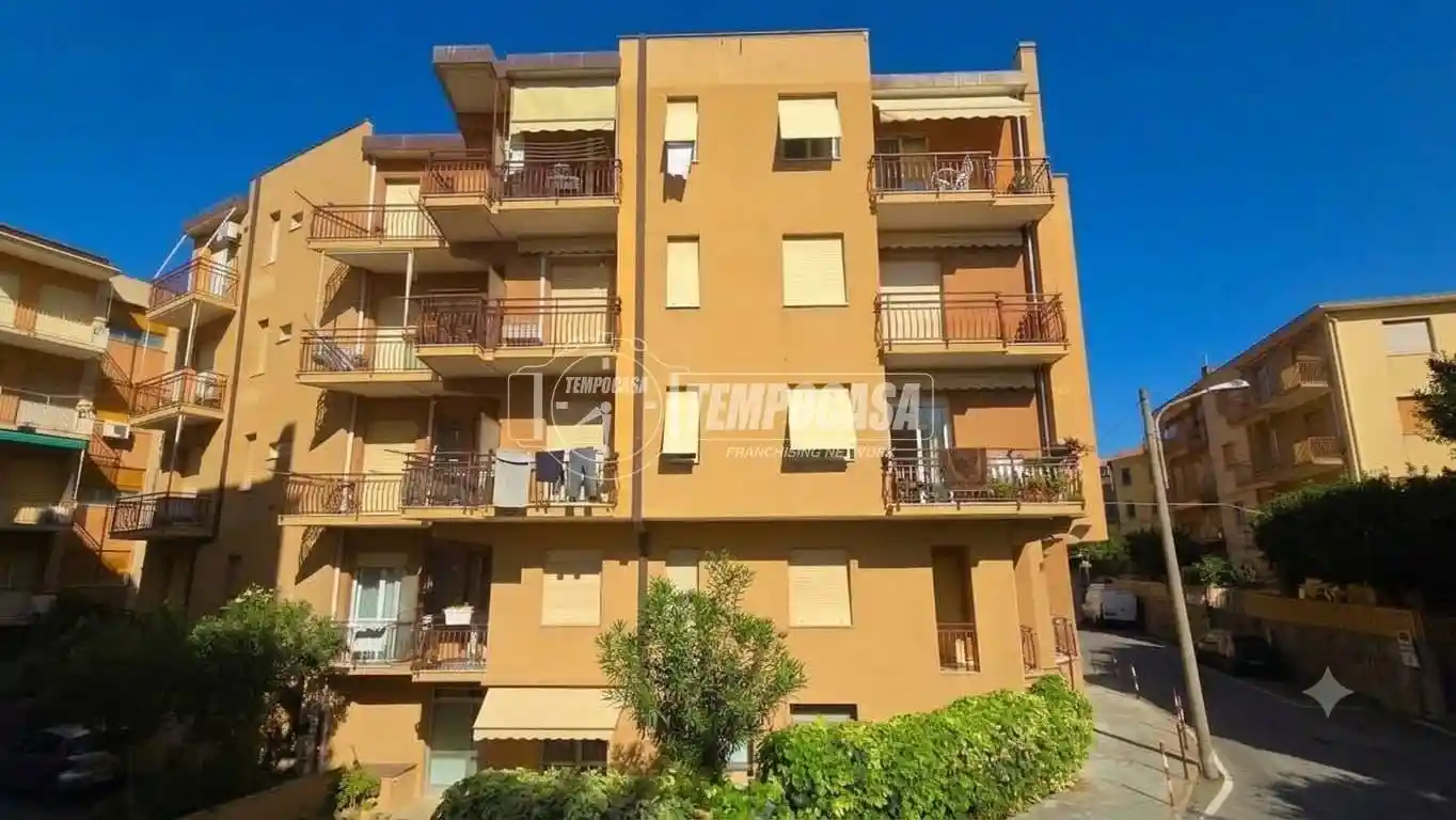 Appartamento in vendita a Finale Ligure