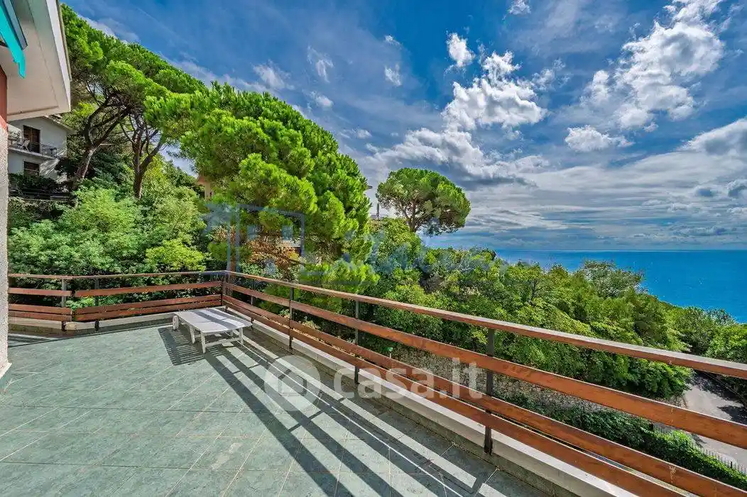 Appartamento in vendita a Varazze