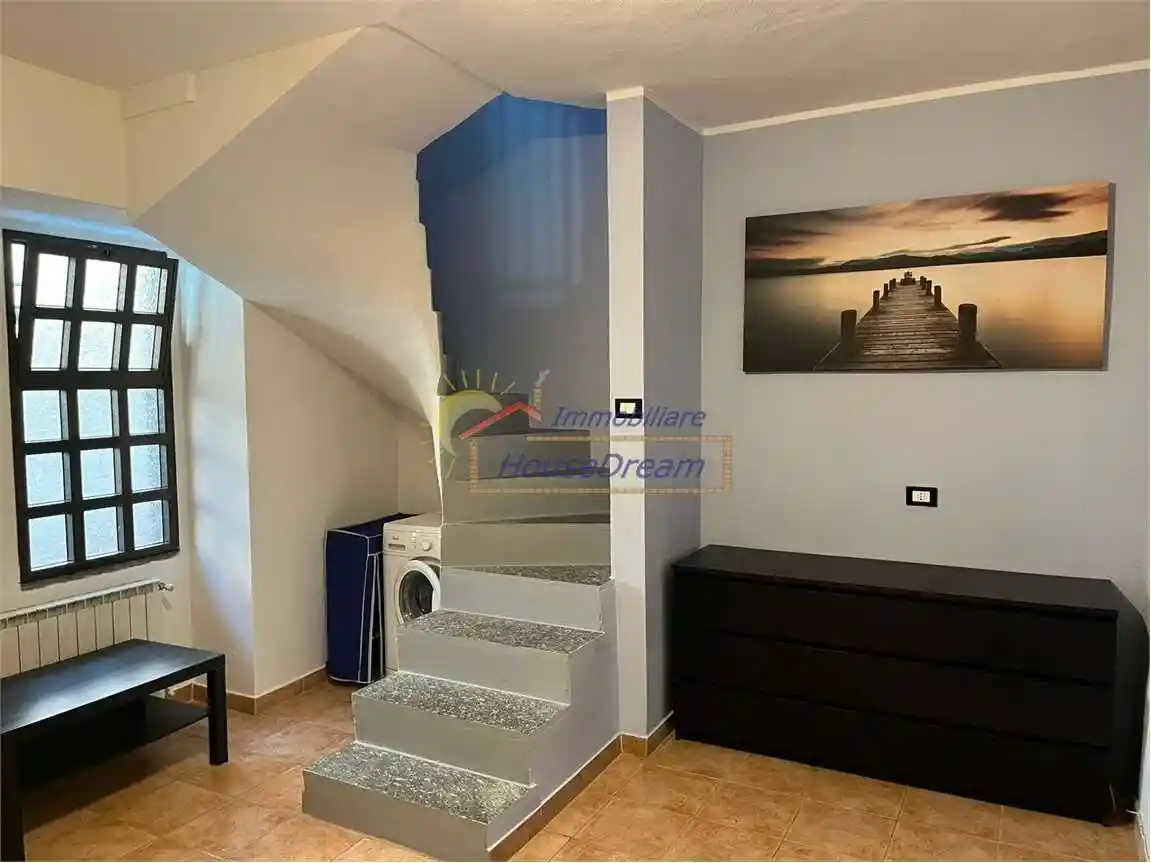 Casa indipendente in vendita a Castelletto Sopra Ticino