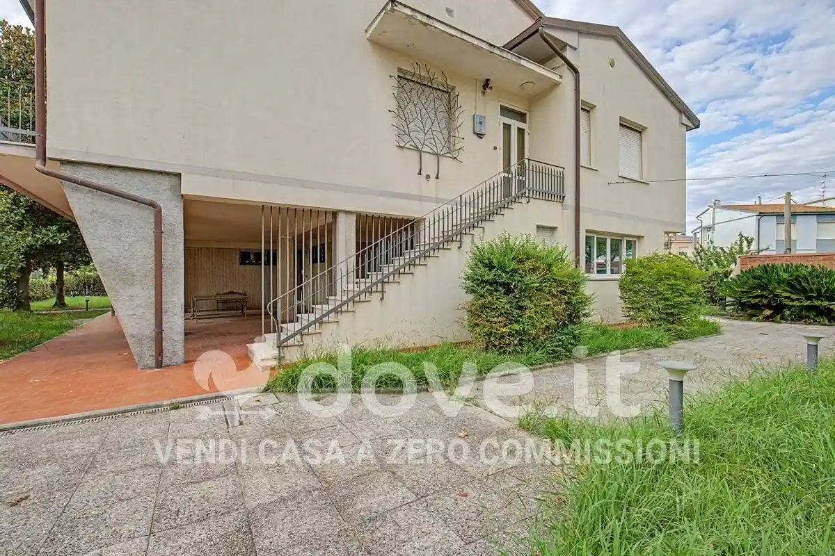 Villa in vendita a Collesalvetti