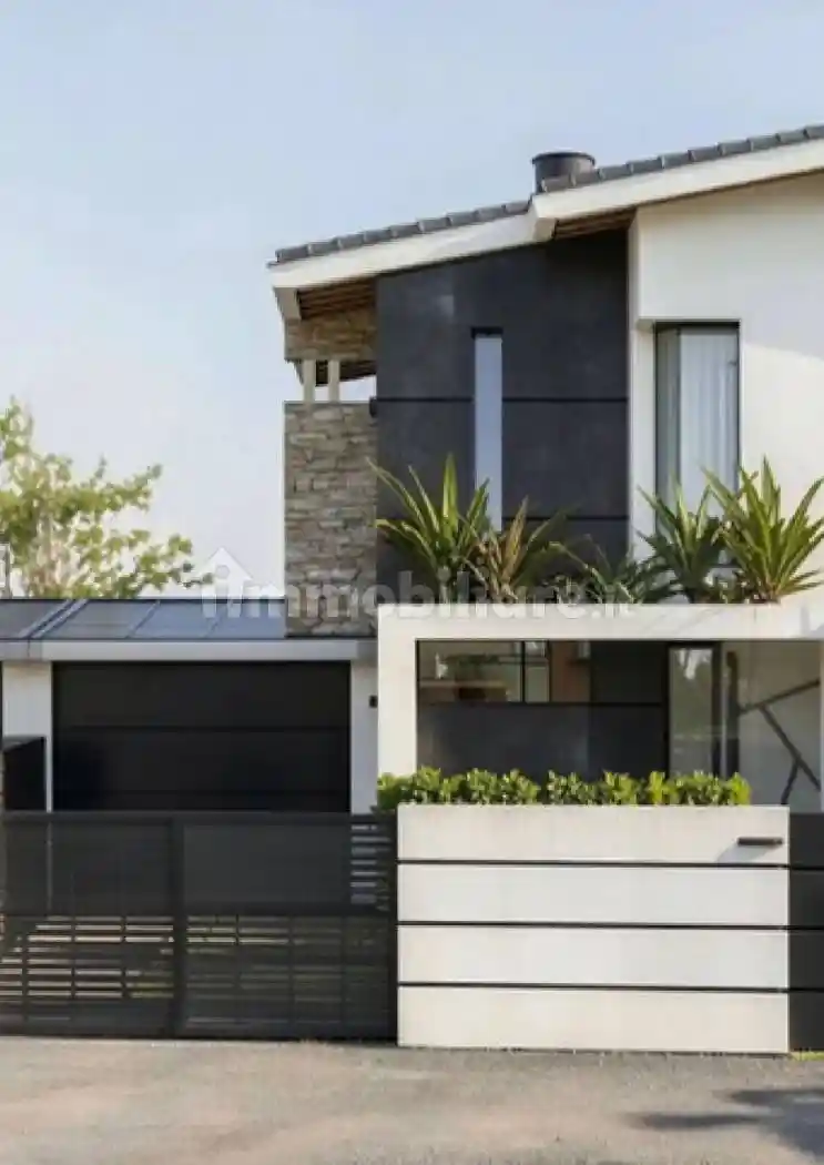 Villa in vendita a Montignoso