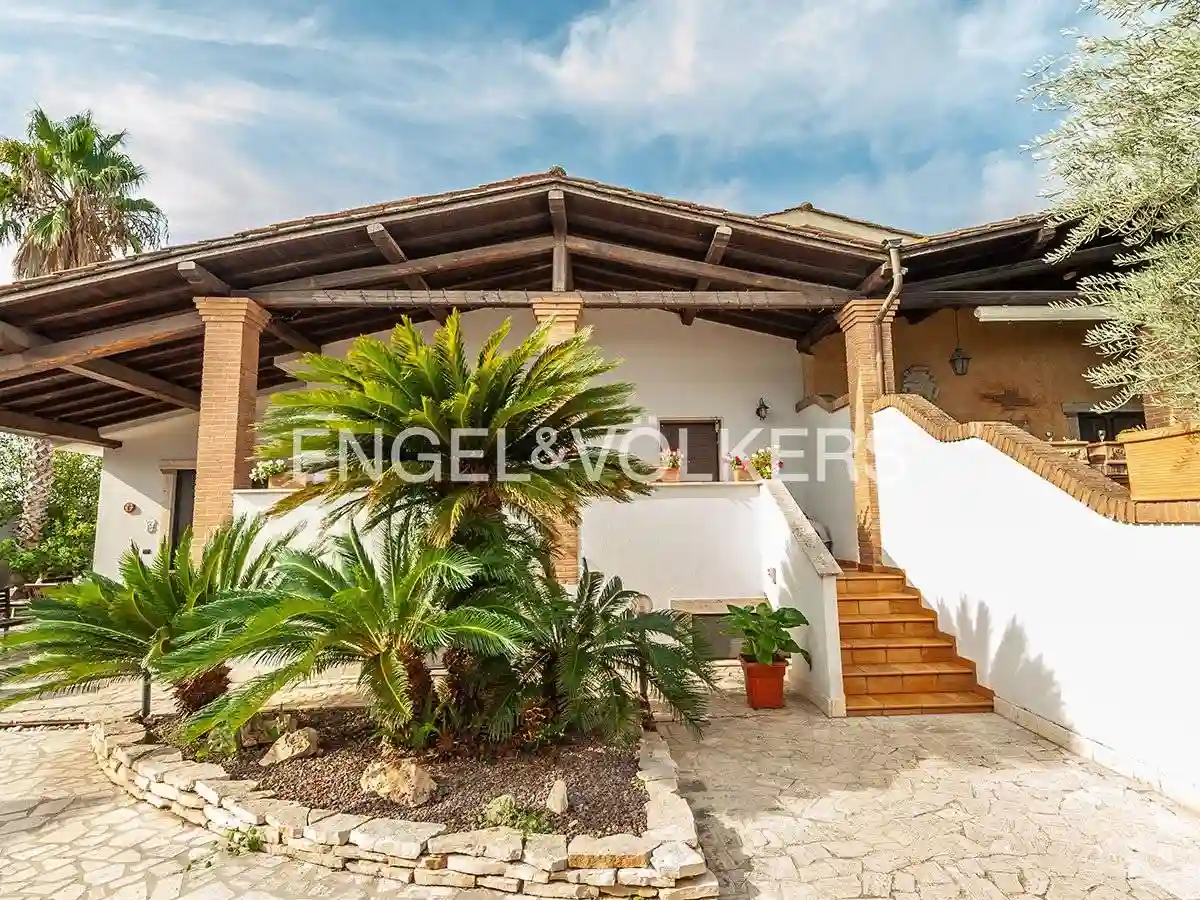 Villa - foto 2
