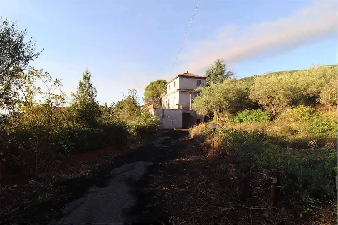 Villa in vendita a Zafferana Etnea