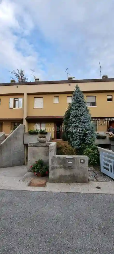 Villetta a schiera - foto 2