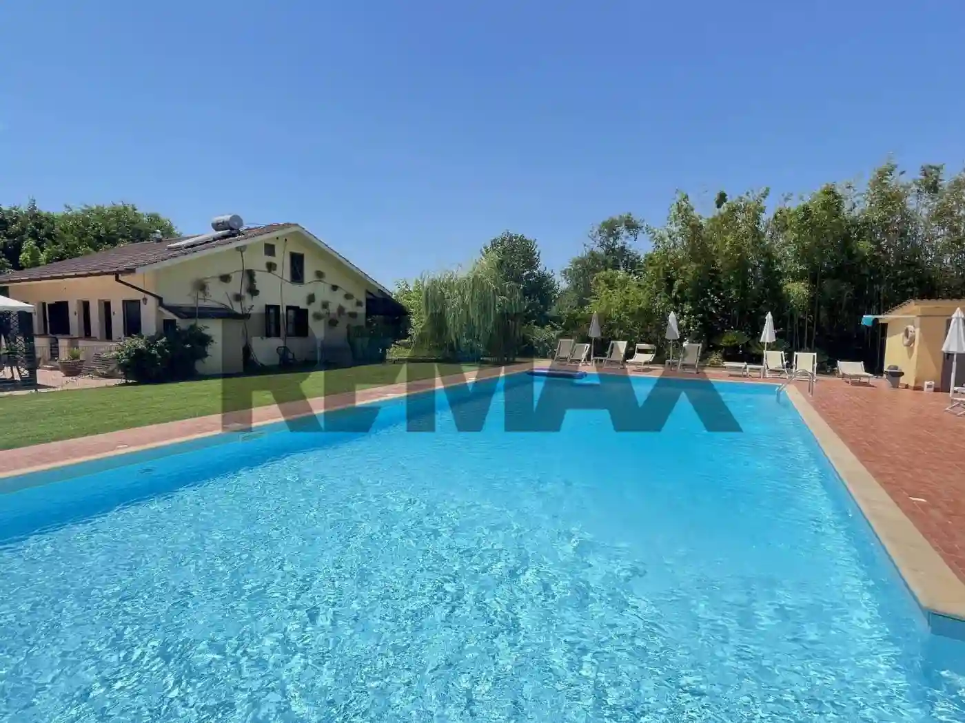 Villa - foto 2