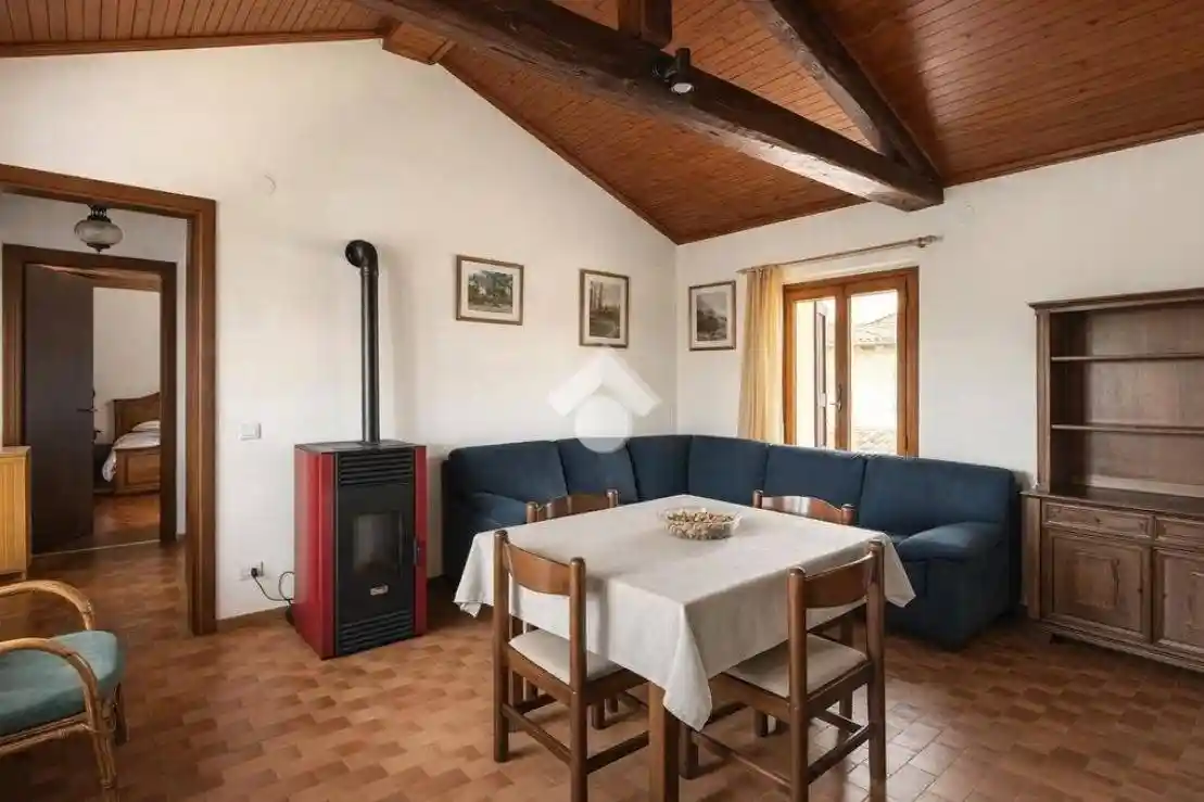 Appartamento in vendita a Polcenigo