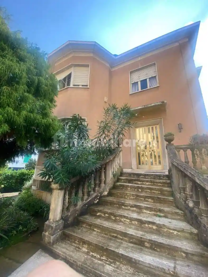 Villa in vendita a Vercelli