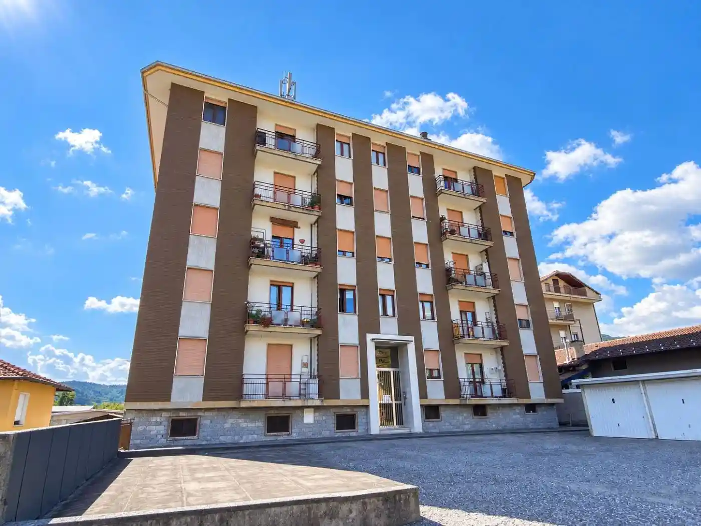 Appartamento in vendita a Borgosesia