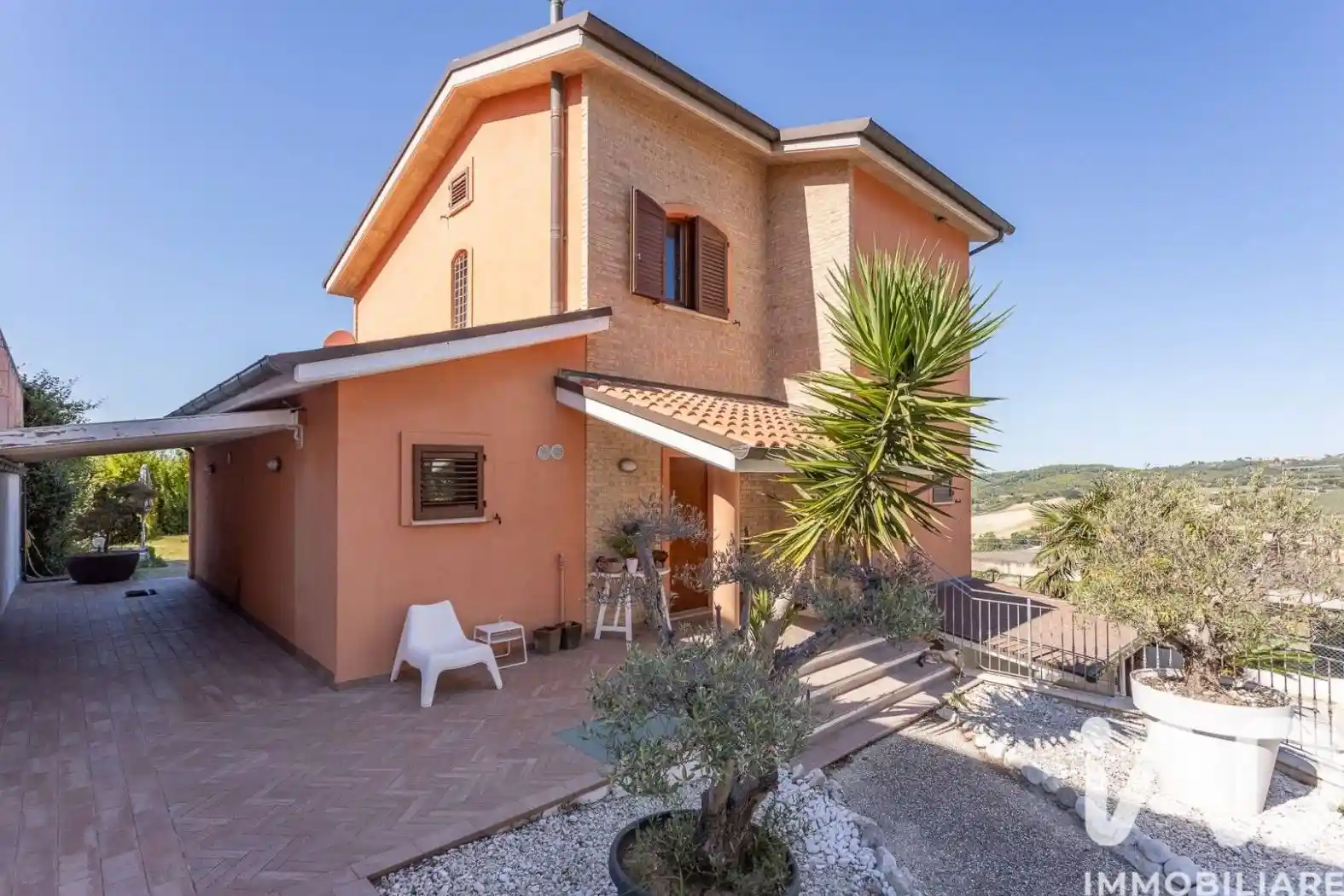 Villa in vendita a Camerano