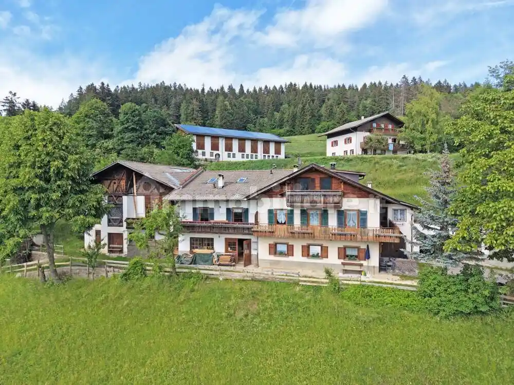 Villa in vendita a Senale-San Felice