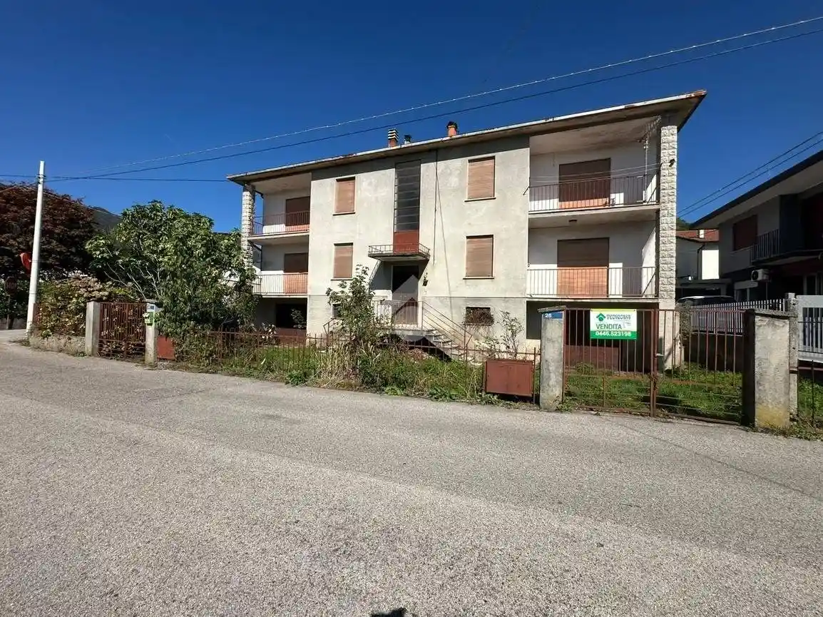 Palazzo - Edificio in vendita a Schio
