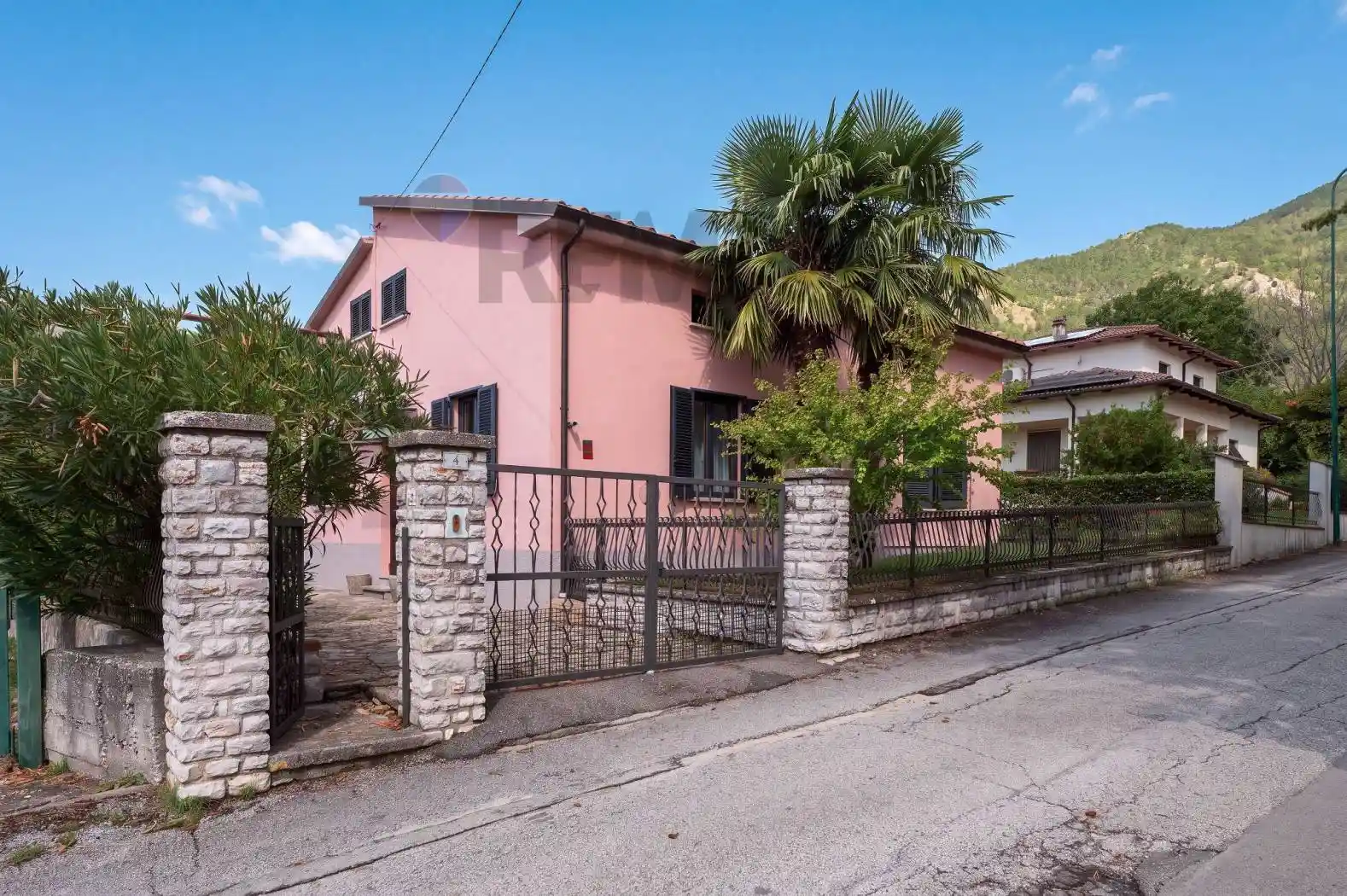 Casa indipendente in vendita a Costacciaro
