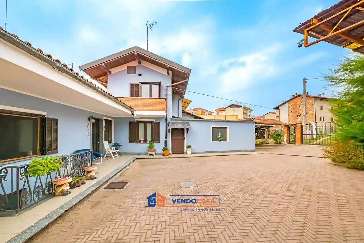 Villa - foto 2