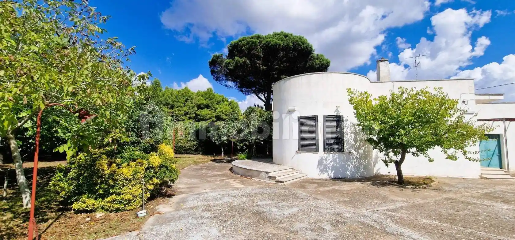 Villa in vendita a Cutrofiano