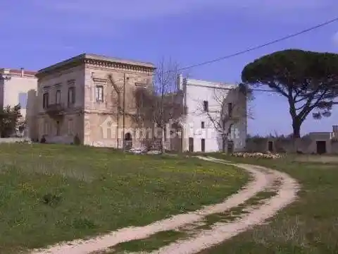 Rustico - Casale in vendita a Gioia del Colle